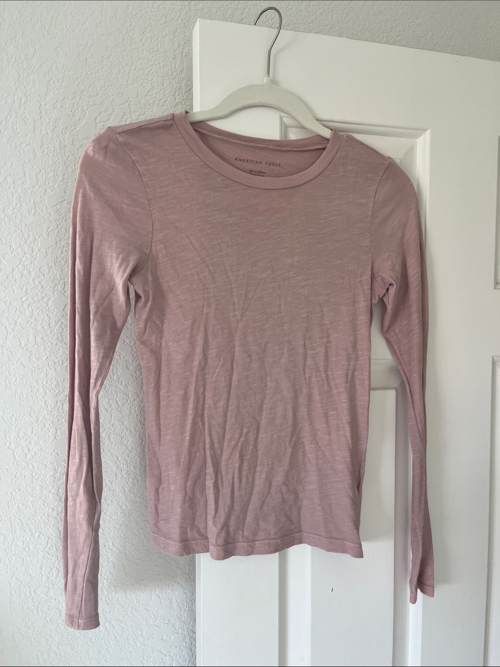 American Eagle Outfitters Long Sleeve Crewneck Top - Light Mauve